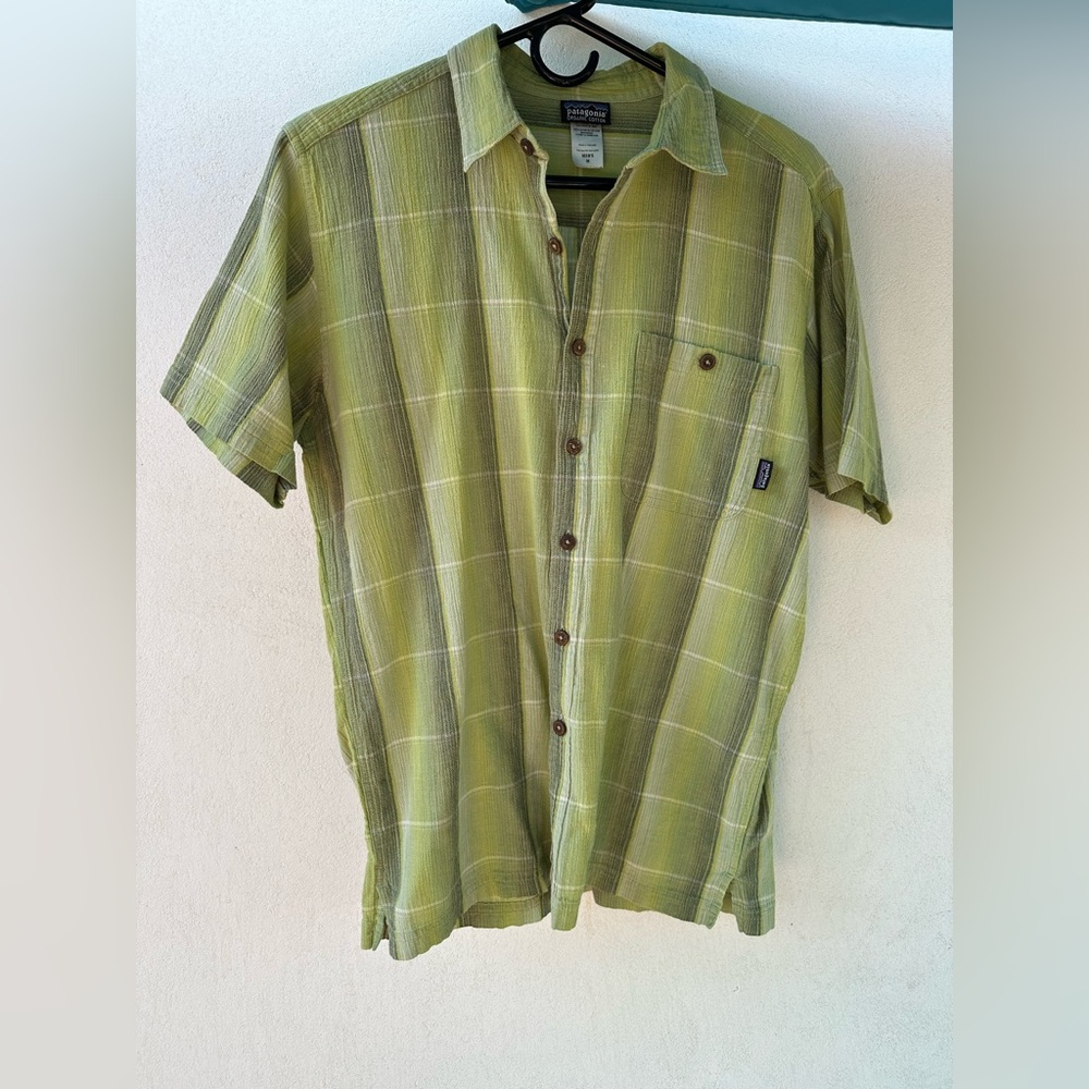 Patagonia Organic Cotton Plaid Short Sleeve  Shirt - Med - Green